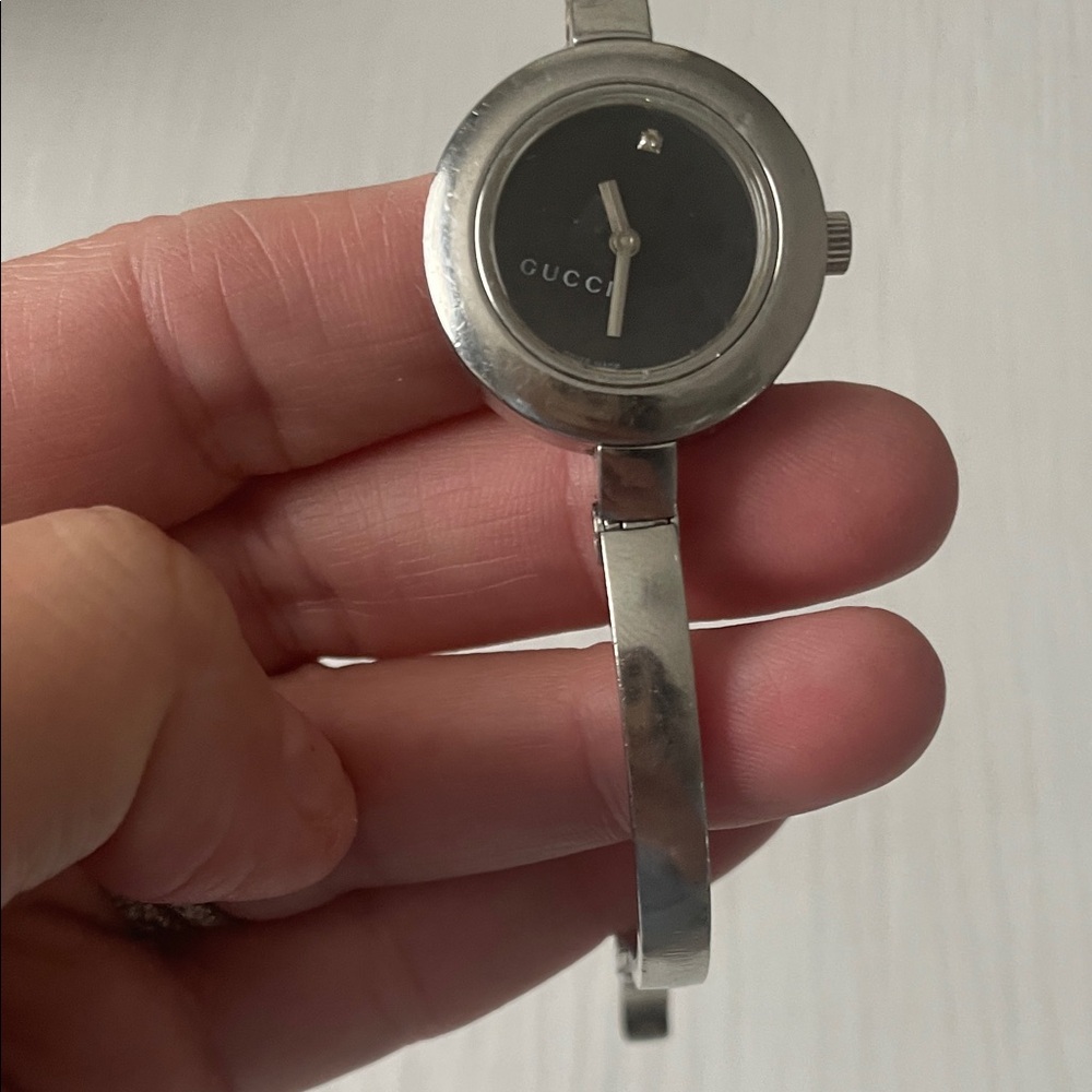 Gucci Black Dial Silver Smartwatch no box included.